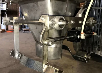 Model-NWB-Center-Grip-Fill-Head-w-304-Stainless-Steel-Construction